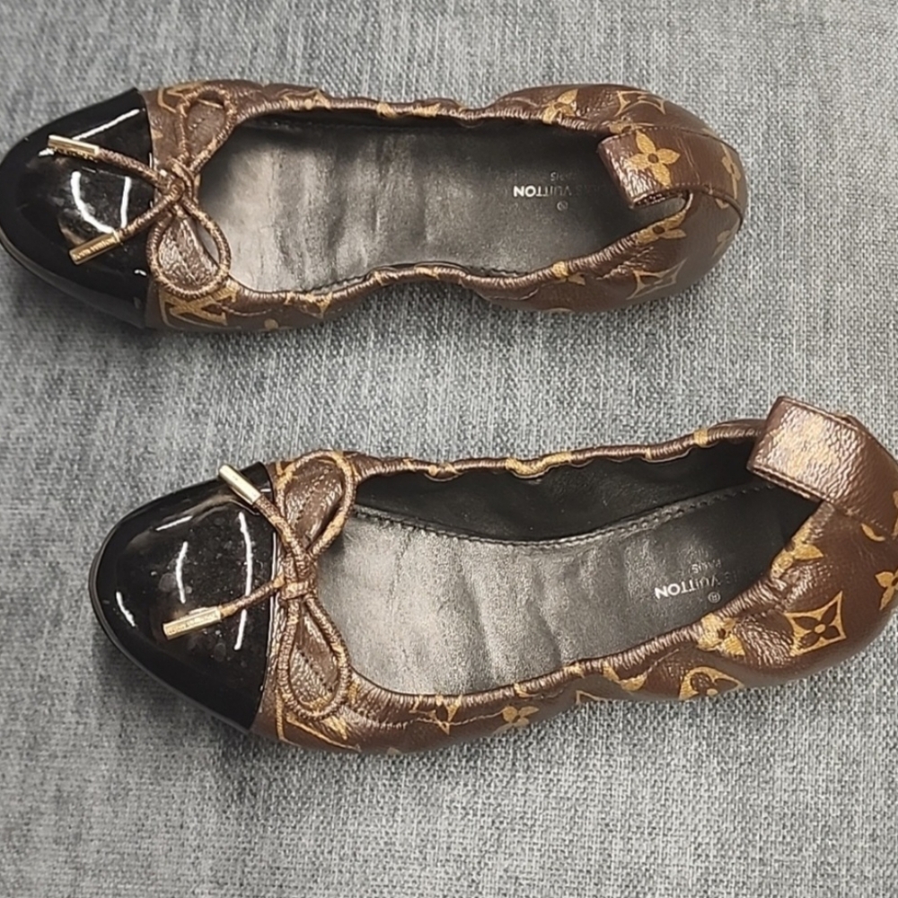 Louis Vuitton Brown and Black Flats & Loafers - Picture 10 of 13